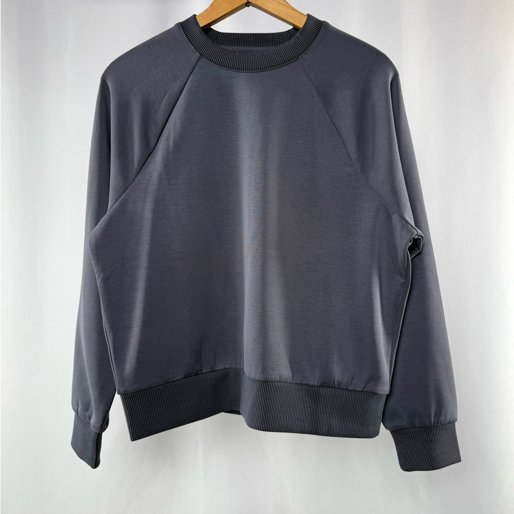 Victoria's Secret Sport VSX Crewneck Pullover Sweatshirt in Dark Gray Size Small